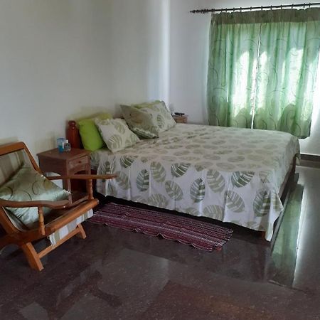 Corner Bay Apartments Beau Vallon,Mahe Виктория Экстерьер фото