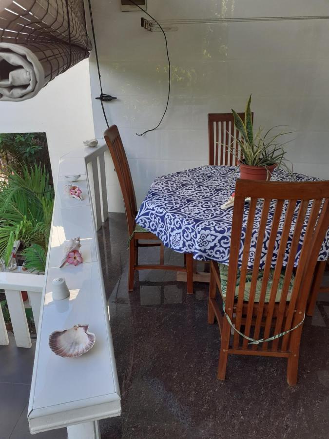 Corner Bay Apartments Beau Vallon,Mahe Виктория Экстерьер фото