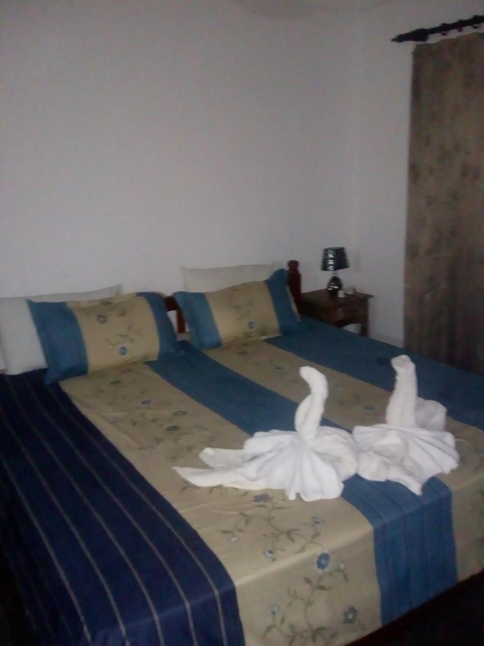 Corner Bay Apartments Beau Vallon,Mahe Виктория Экстерьер фото