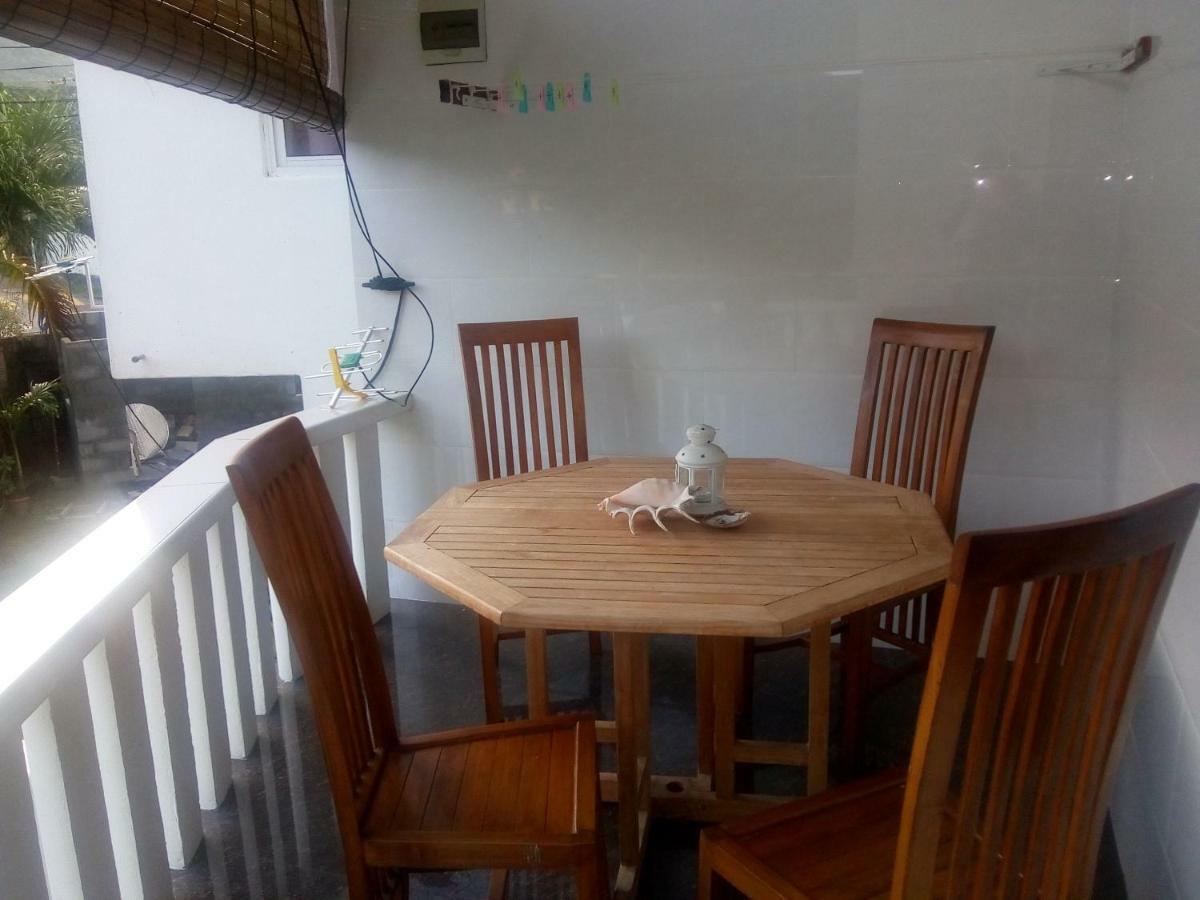 Corner Bay Apartments Beau Vallon,Mahe Виктория Экстерьер фото